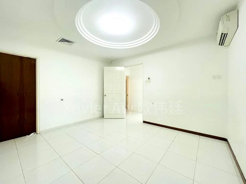 3 Bed Apartment (Condo) for Rent in  336 River Valley - Image 5