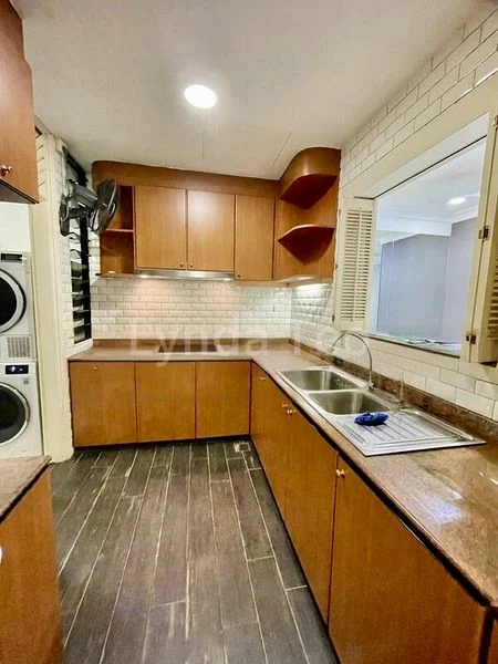 Room (Condo) for Rent in  Harbourlights - Image 10