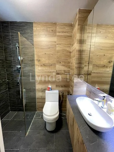 Room (Condo) for Rent in  Harbourlights - Image 12