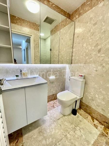 Room (Condo) for Rent in  Harbourlights - Image 11