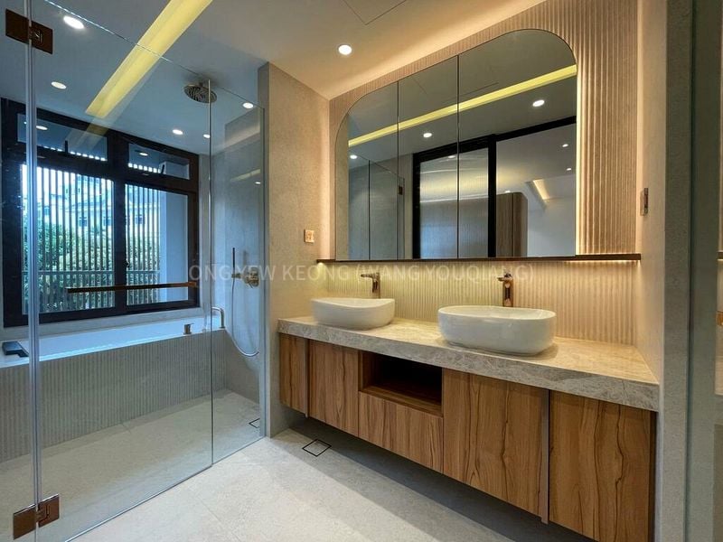 6 Bed Terraced House (Landed) for Sale in  Jalan Tua Kong - Image 6