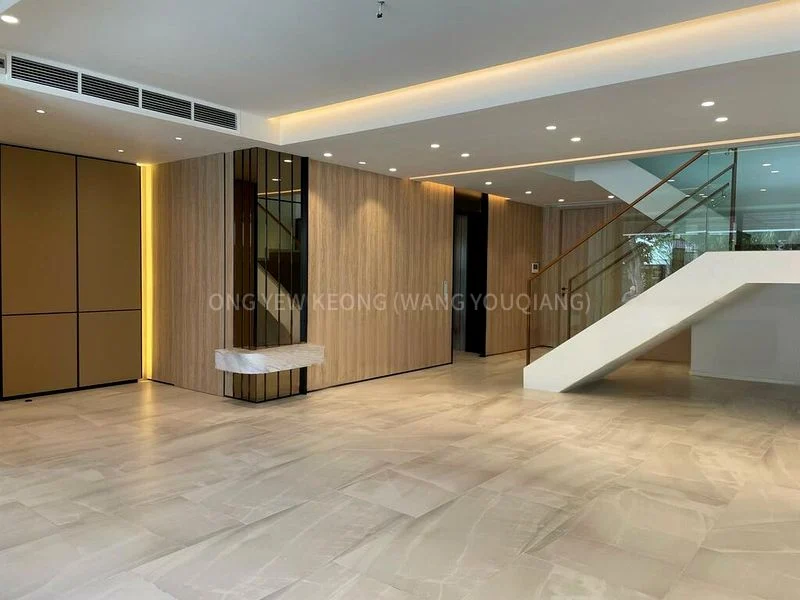 6 Bed Terraced House (Landed) for Sale in  Jalan Tua Kong - Image 11