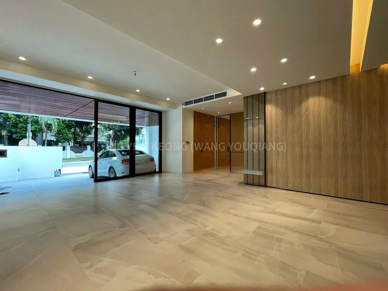 6 Bed Terraced House (Landed) for Sale in  Jalan Tua Kong - Image 3