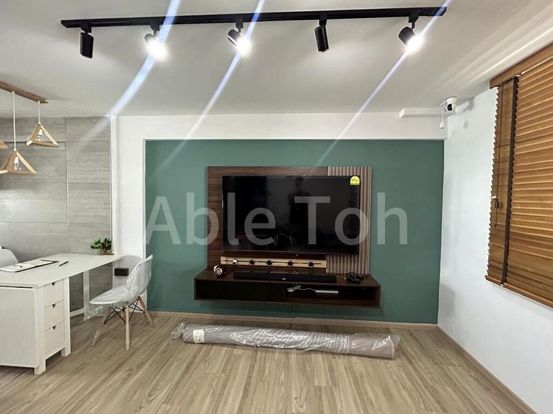 4 Room (4S) HDB for Rent in  319 Bukit Batok Street 33 - Image 2