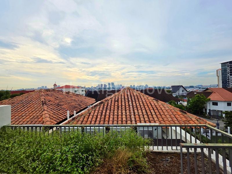 5 Bed Semi-Detached House (Landed) for Sale in  Serangoon Garden Estate - Image 2