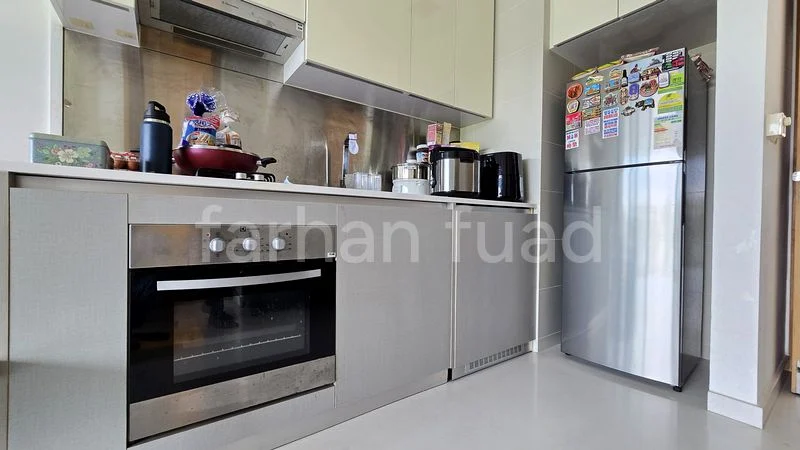 1 Bed Condo for Sale in  Hedges Park Condominium - Image 2