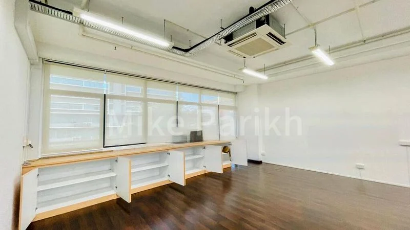 Light Industrial (B1) for Rent: Zervex, 1,200 Sq Ft on 18th Street - Image 5