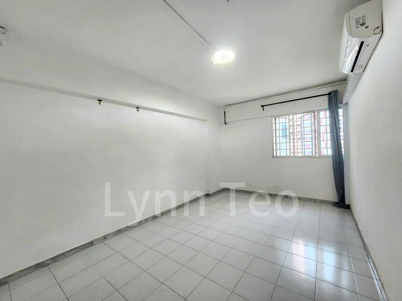 4 Room (4A) HDB for Sale in  449 Jurong West Street 42 - Image 3