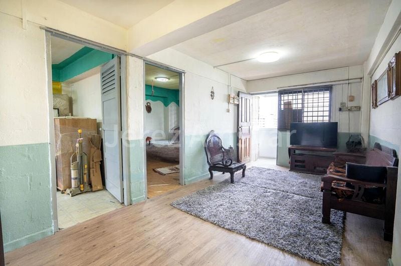 3 Room (3I) HDB for Sale in  41 Sims Drive - Image 3
