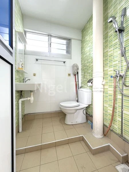 4 Room (4NG) HDB for Sale in  411 Commonwealth Avenue West - Image 10