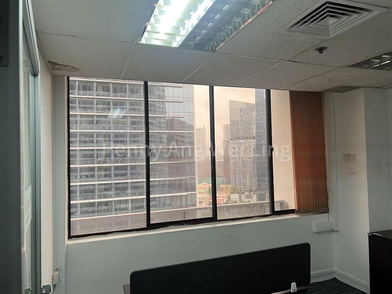 Office for Rent: International Plaza - Image 10