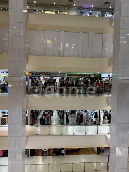 Shop / Shophouse for Sale: Lucky Plaza - Image 4