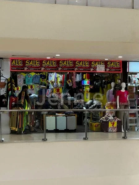 Shop / Shophouse for Sale: Lucky Plaza - Image 1