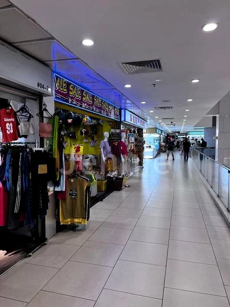 Shop / Shophouse for Sale: Lucky Plaza - Image 7