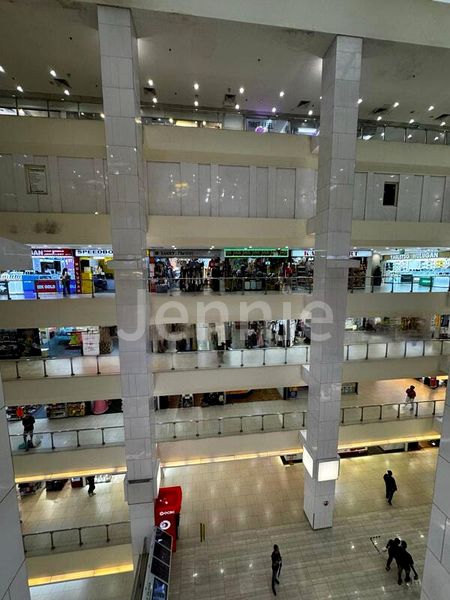 Shop / Shophouse for Sale: Lucky Plaza - Image 8