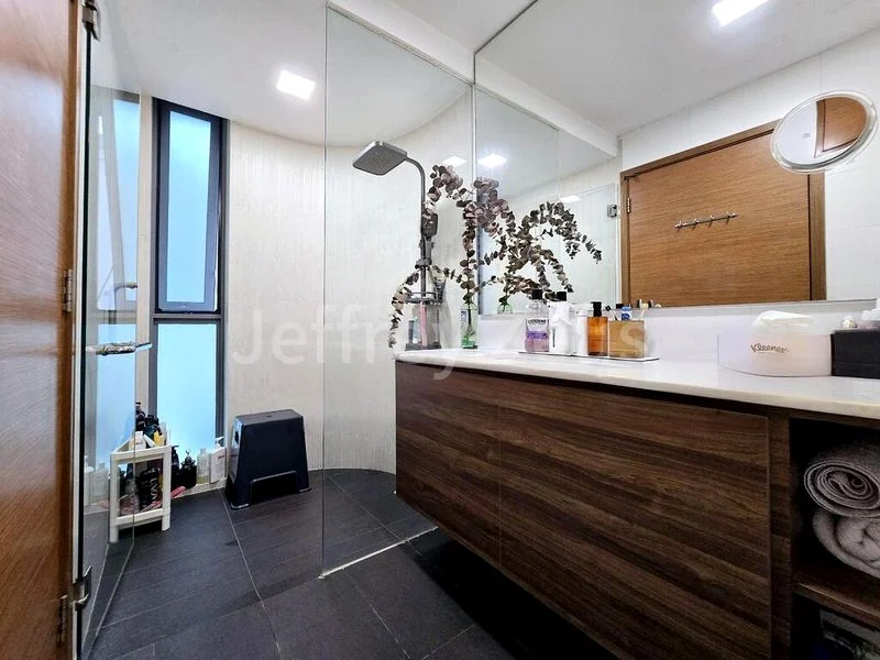 3 Bed Condo for Sale in  Double Bay Residences - Image 10