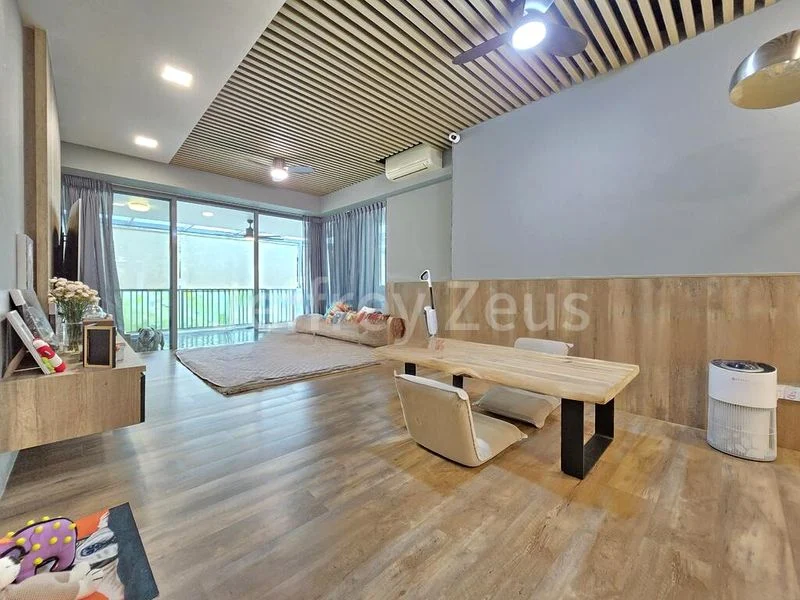3 Bed Condo for Sale in  Double Bay Residences - Image 2