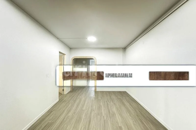 3 Room (3A) HDB for Sale in 339 Bukit Batok Street 34 - Image 1