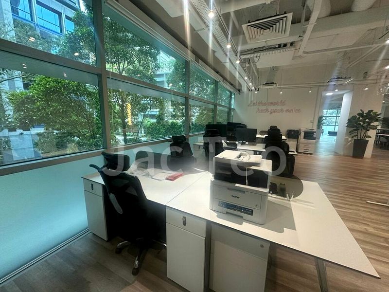 Office for Rent: EFG building - Image 13