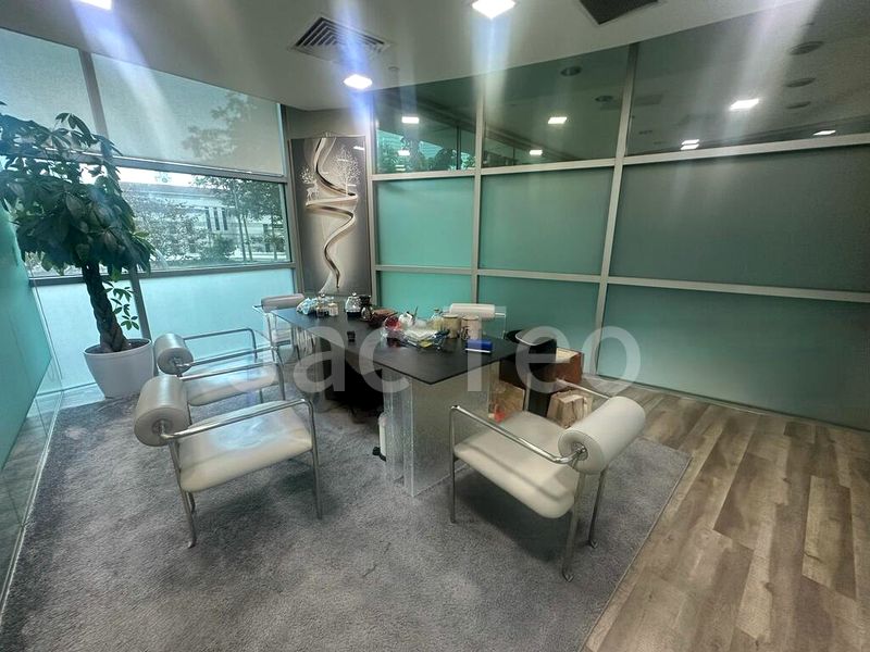 Office for Rent: EFG building - Image 7