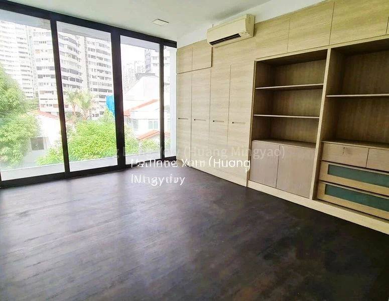 4 Bed Terraced House (Landed) for Sale in  Jalan Elok - Image 2