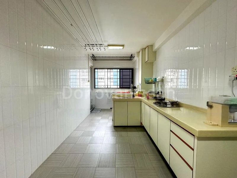 4 Room (4A) HDB for Sale in  248 Bukit Batok East Avenue 5 - Image 9