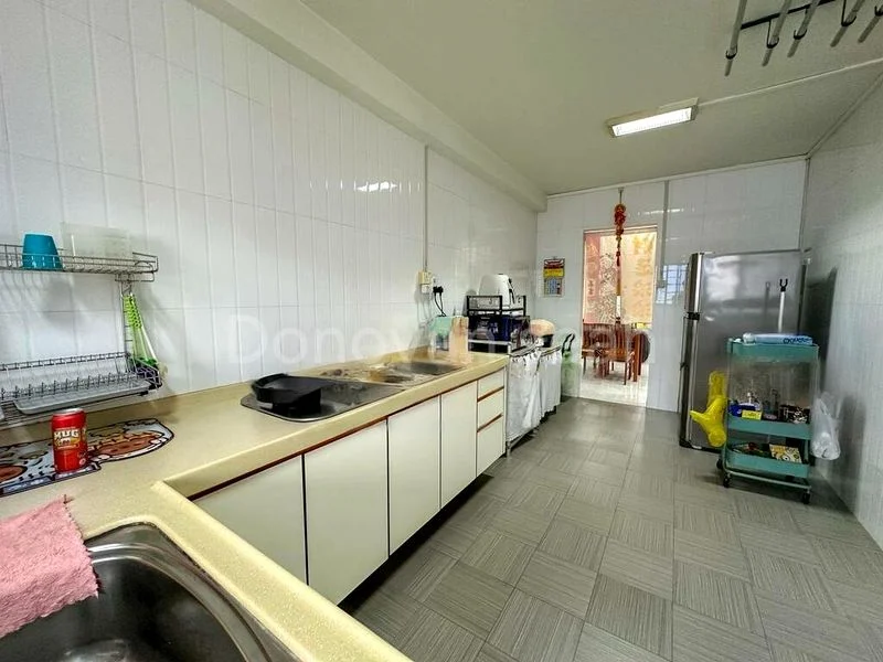 4 Room (4A) HDB for Sale in  248 Bukit Batok East Avenue 5 - Image 3