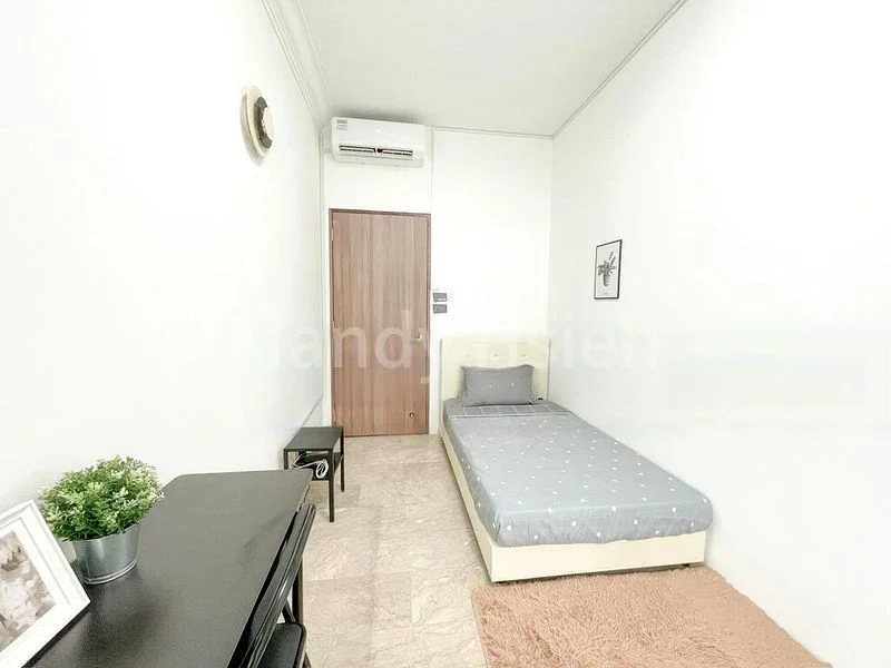 Master Room (Condo) for Rent in  Parc Oasis - Image 1