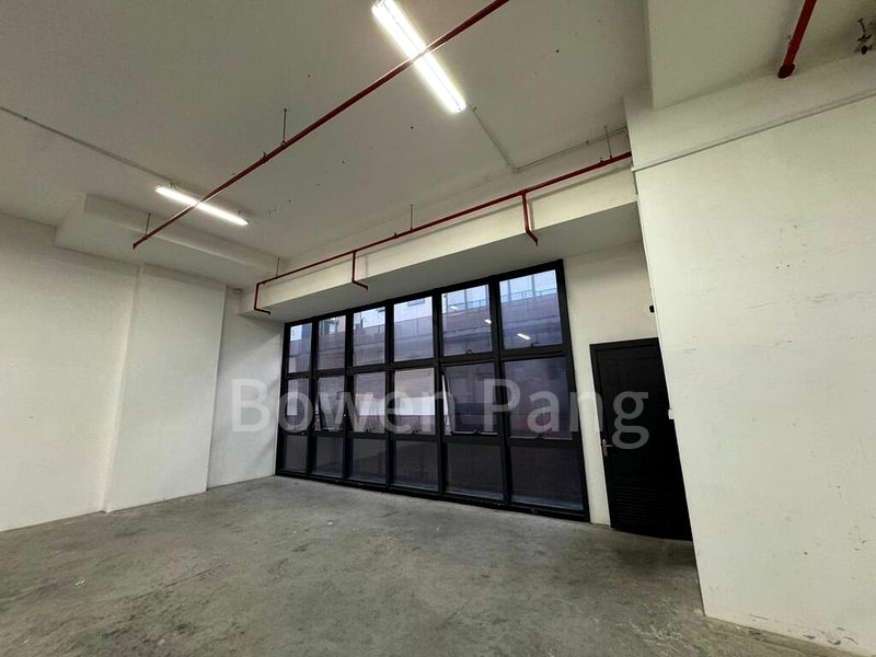 Light Industrial (B1) for Sale: Woodlands Horizon - Image 1