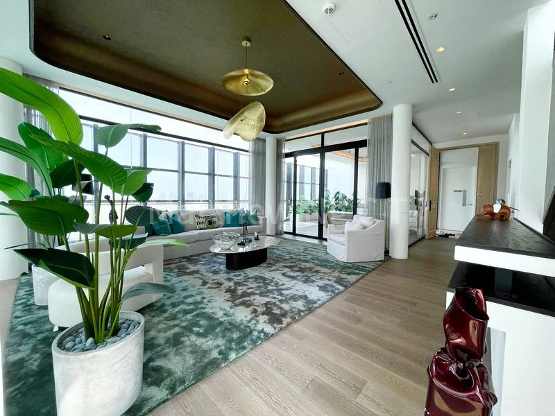 4 Bed Apartment (Condo) for Sale in The Ritz-Carlton Residences Singapore, Cairnhill - Image 1