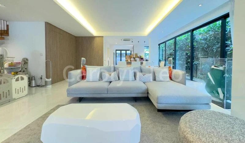 5 Bed Terraced House (Landed) for Sale in  Serangoon Garden Estate - Image 1