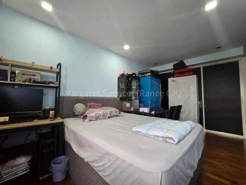 4 Room (4A) HDB for Rent in  440 Fajar Road - Image 2