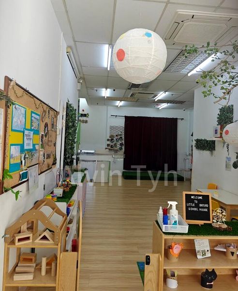 Other Retail for Rent: Kingston Terrace - Image 2