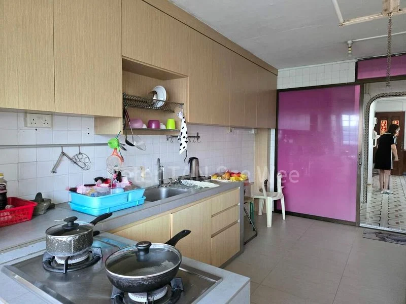 4 Room (4NG) HDB for Sale in  546 Ang Mo Kio Avenue 10 - Image 6