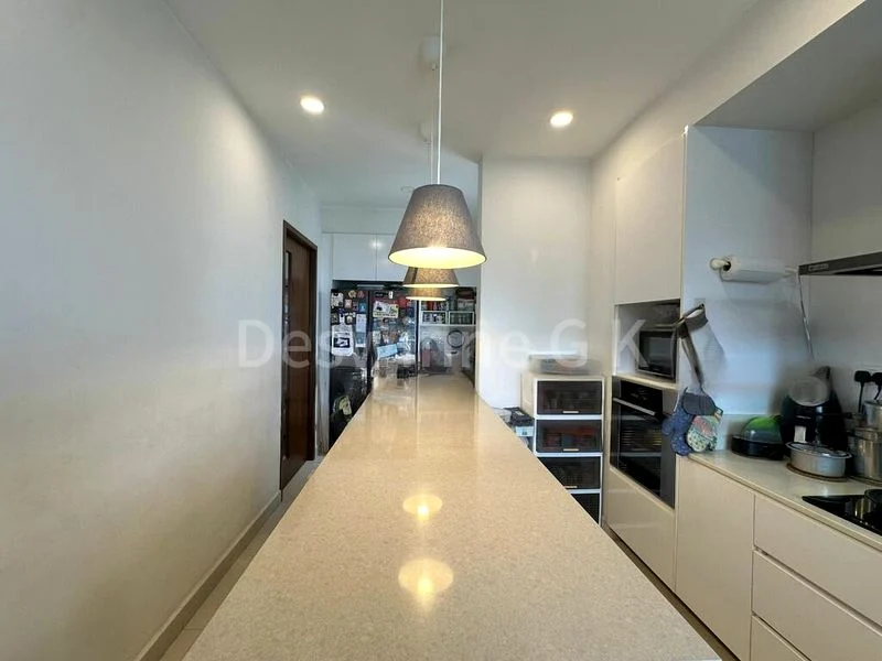 4 Bed Condo for Sale in  Park Green - Image 5