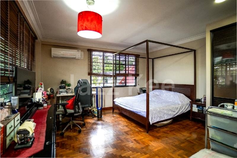 6 Bed Semi-Detached House (Landed) for Sale in  Lengkong Empat - Image 3