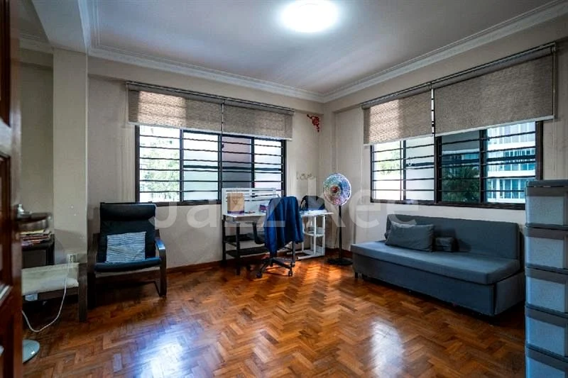 6 Bed Semi-Detached House (Landed) for Sale in  Lengkong Empat - Image 1