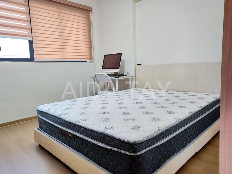 Common Room (HDB) for Rent in  239 Jurong East Street 21 - Image 1