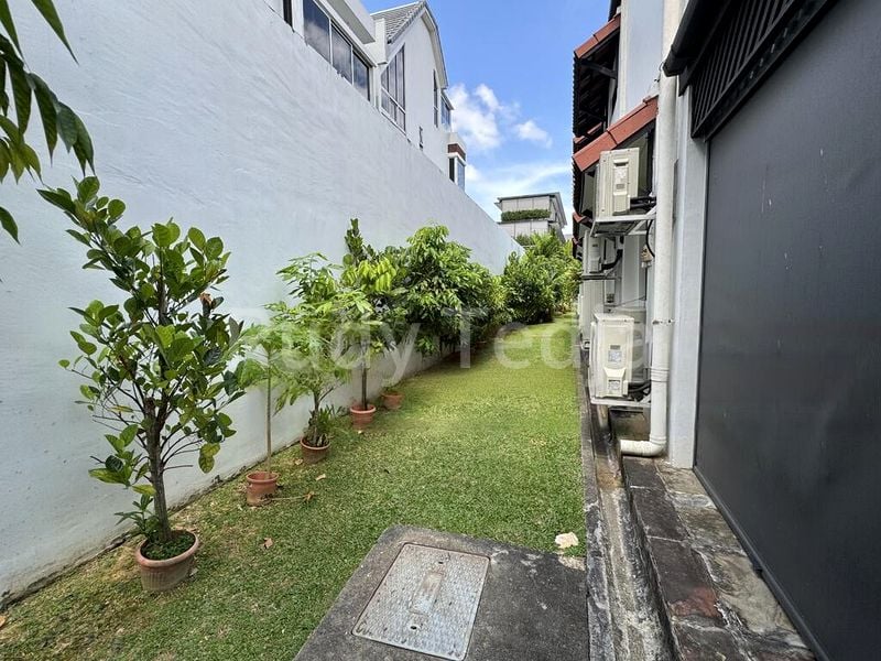 7 Bed Bungalow (Landed) for Sale in  Braddell Heights Estate - Image 4