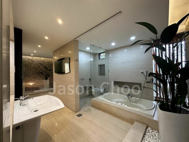 9 Bed Bungalow (Landed) for Rent in  The Tessarina - Image 1