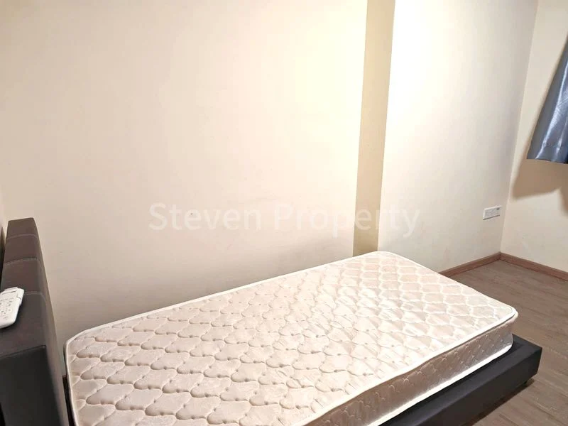 4 Room (4A) HDB for Rent in  104D Canberra Street - Image 1