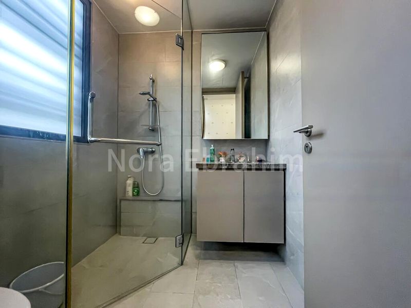 4 Bed Cluster House (Landed) for Sale in  Watercove - Image 9