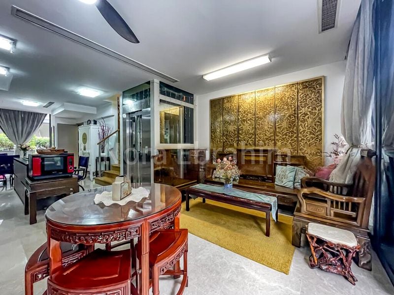 4 Bed Cluster House (Landed) for Sale in  Watercove - Image 1