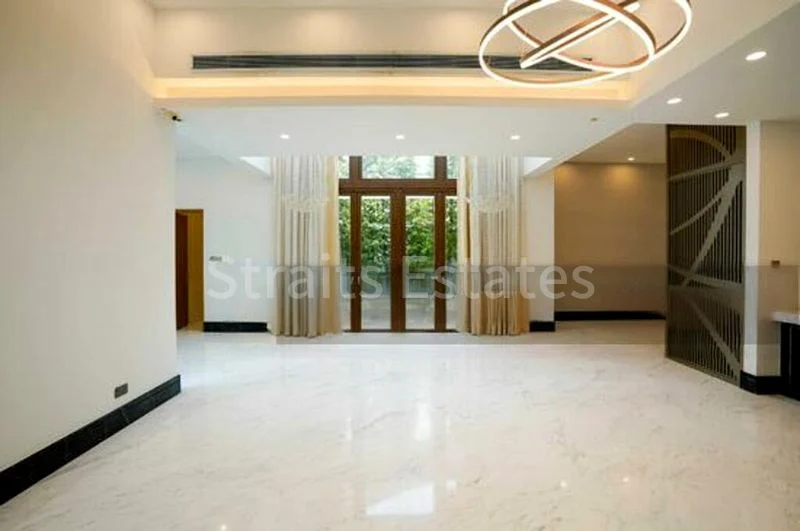 6 Bed Bungalow (Landed) for Rent in  Cove Way - Image 4