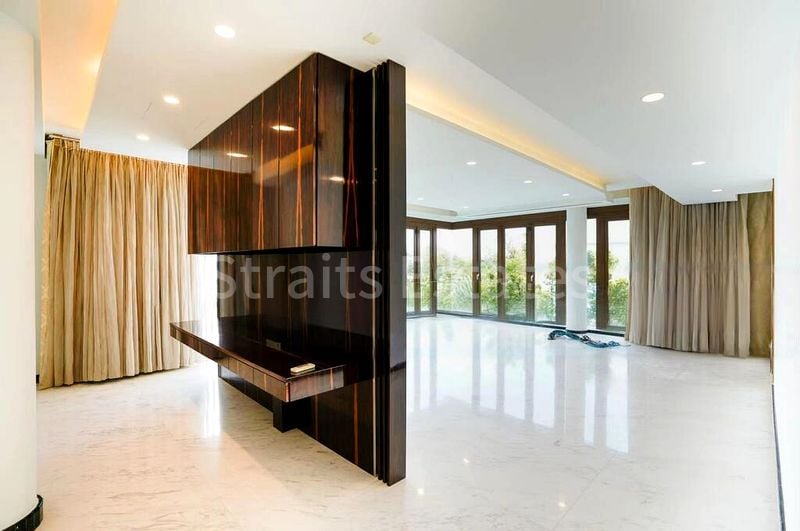 6 Bed Bungalow (Landed) for Rent in  Cove Way - Image 3