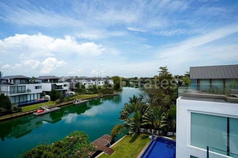 6 Bed Bungalow (Landed) for Rent in  Cove Way - Image 1