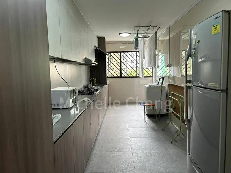 4 Room (4A) HDB for Rent in 329 Yishun Ring Road - Image 1