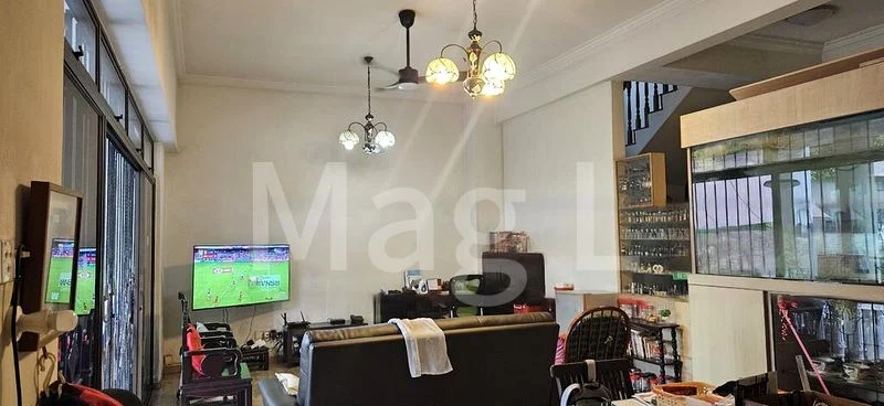 4 Bed Terraced House (Landed) for Sale in Coronation Shopping Plaza - Image 2