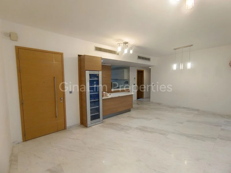 4+1 Bed Condo for Rent in  Suites @ Cairnhill - Image 8