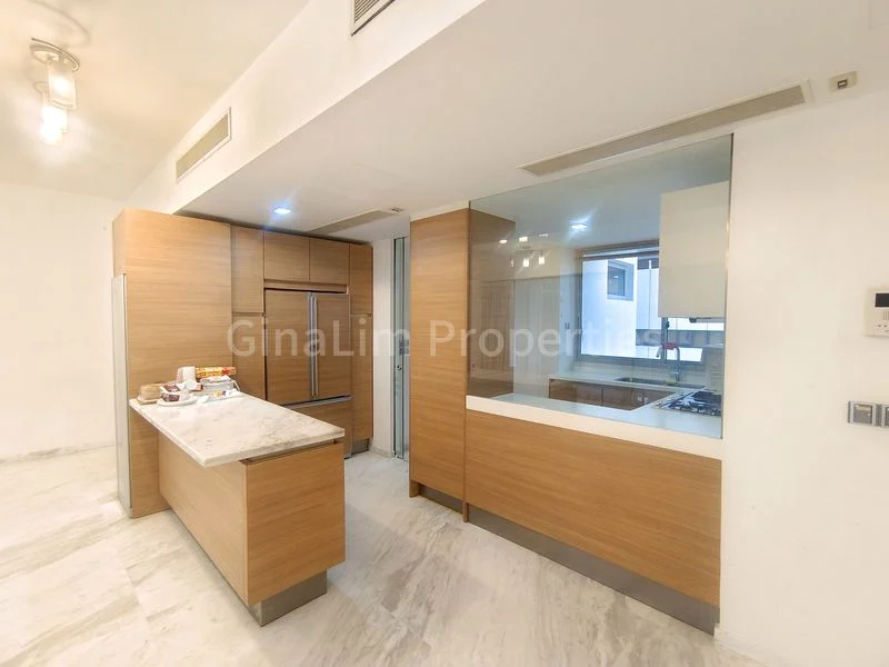 4+1 Bed Condo for Rent in  Suites @ Cairnhill - Image 2